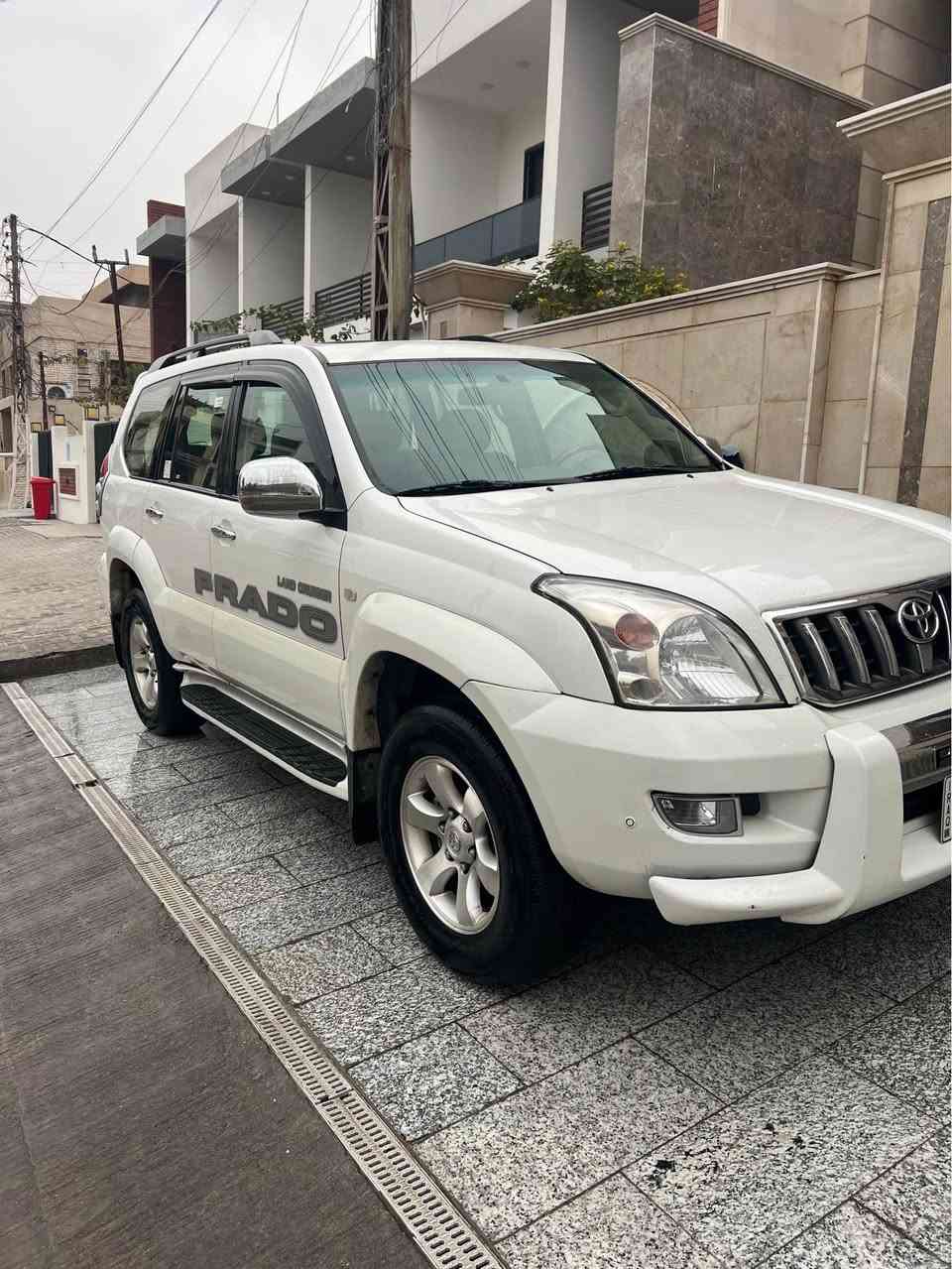 السلام عليكم للبيع برادو vx موديل 2008 خليجي مواصفات فوول مواصفات ال vx معروفه السياره ماشيه 173 الف كيلو رقم بغداد تحويل مباشر بيه تكحيلات بالكشر الخارجي تلحيضات السعر 163 ورقه وبيه مجال مكان السياره بغداد العامريه رقم تلفون *********** بغداد, العراق
