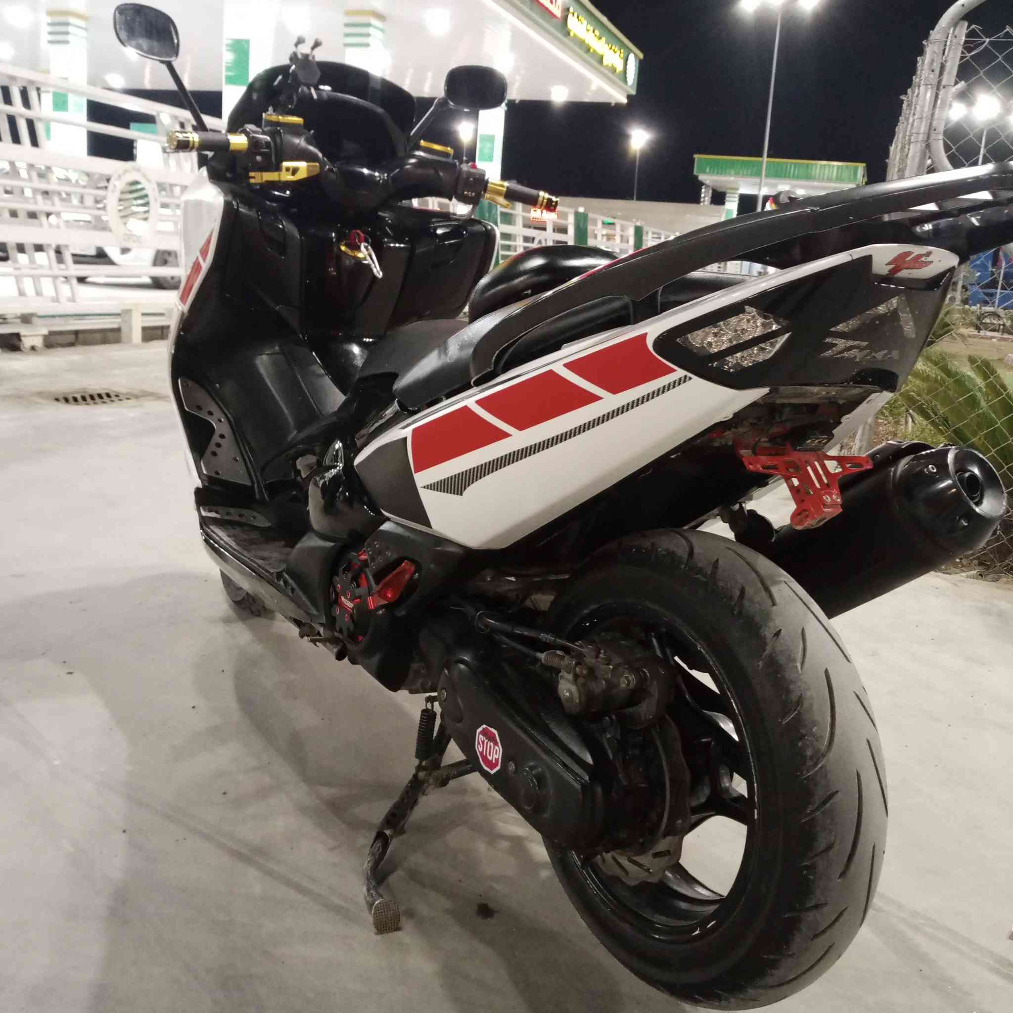 السلام عليكم للبيع تي ماكس 2011 مكفولة كفالة عامة للاتصال ***********
