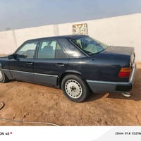 مرسيدس • مديل ١٩٩٠ • مكينة ٢٥٠٠