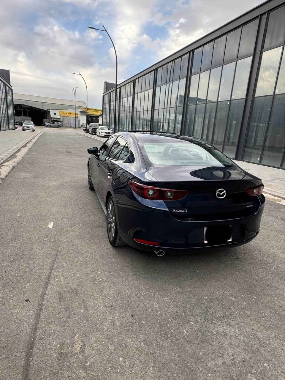 Mazda 3  2.5  model 2024
 
‎مەکینە ٢.٥
مازدا. "محرك ٢.٥  

‎سلاید  
‎چوار جام فول ئۆتۆ
‎کوشن هیتەر
‎کوشن خەزن 
‎ڕادار ئۆتۆ ستۆپ 
‎ڕاداری خەتی جادە 
‎ڕاداری ناو چەی کوێر 
‎فلچەی جام قەترە 
‎چوار جام فول ئۆتۆ
‎ئۆتۆ هۆڵد 
‎حاسە
‎برێک بەسمە
‎بەسمە 
‎دەرگا بەسمە 
‎لایت فول لید 
‎لایت ئۆتۆ
‎فڵچە ئۆتۆ لەگەڵ باران خێراو خاو ئەبێتەوە
‎دەرگا ئۆتۆ  واتا بۆ خۆی دایدەخات 
‎لایت دواوە فول لید
‎کوشن جڵد
‎کامێرا
‎ویل گەورە 
‎تەبرید دوو بەش
‎کار پلەی 
‎ئەندرۆید پلەی

‎زۆر مواسەفاتی تر 
 
***********

سەیارەکە هاتا بڵێی جوانە بێ کێشەیە بێ ئێرباگە بێ بۆیاخە وەک شوشە وایە بێ کێشەیە ڕەقە و تەقە بەشەرت سەیارەکە بەس ماشەڵای ئەوێت 

سعر 149
 
عربي  

‎حجم المحرك : 2.5L ( 4,سلندر )

‎المواصفات : prefferd
‎فتحة سقف ( سلاید )
‎كيج الكتروني 
‎ بصمة ابواب 
‎بصمة تشغيل 
‎بريك بصمة
‎شاشة دشبول ديجيتال
‎اوتو ستارت Auto Start
‎اوتو ستوب Auto Stop‎
‎رادار امامي (تحديد مسار)
‎رادار جانبي  (نقاط عمياء)
‎رادار خلفي (التحذير من الاصطدام)
‎حساسات امامي
‎حساسات جانبي 
‎حساسات خلفي 
‎نظام : NORMAL
‎نظام : SPORT
‎كشنات جلد
‎كشنات كهربائي
‎كشنات هيتر
‎تحكم استيرن
‎استيرن هيتر
‎تبريد لمس
‎تبريد مركزي
‎لايتات LED عدسة زينون بيلادي
‎بكلايتات LED بيلادي

‎وبعد هواية مواصفات…

‎الکیر محرك کهربایی کلە بشرط 

‎مکانە سلیمانیة السليمانية, العراق
