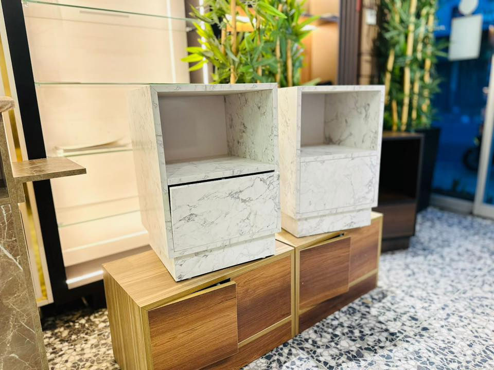 كومديات اتصير يم السرير السعر 40الف القطعه ***********
