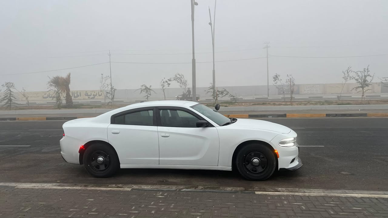 السلام عليكم
جارجر بوليسي 2 ويل  للبيع 
موديل 2023
حجم المحرك 5.7 v8
ماشية 50 الف
 حادث سيارة بنيد مبدل بسبب ضربه الدرع وجاملغ الايمن مصلح بارد ما مبدل بدون دواخل وصور الحادث مرفقه مواصفات البوليسي معروفه وسياره جديدة بمعنى الكلمة وجاهزة من كل شي يعني ماتعب المشتري وضايف اله شاشه جبيرة
سعر السيارة 225$ وبيه مجال بسيط 
العنوان البصرة دور شرطه شارع القائد قرب الاربع سايدات مال شارع السيد 
رقم الهاتف ***********
وهذا واتساب فقط ٠٧٧٢ ٥٩٧ ٤٦٦١
مكلف بالنشر
