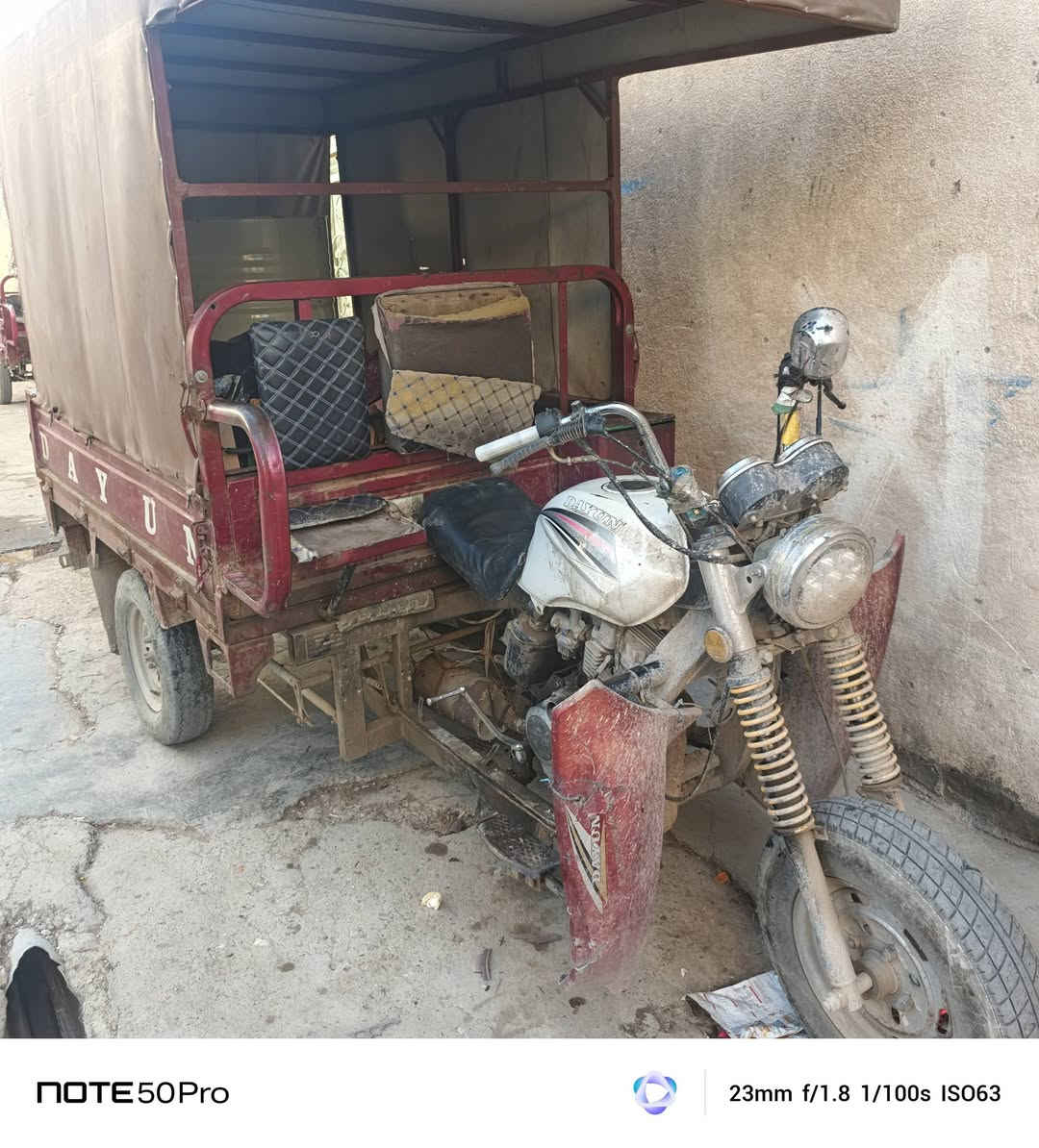 للبيع ستوته دايوان موديل 19 أوراق كامله سعره 850 مجال بسيط مكان ديالى المقدادية ناحية أبو صيدا 
رقم ***********واتساب فقط
