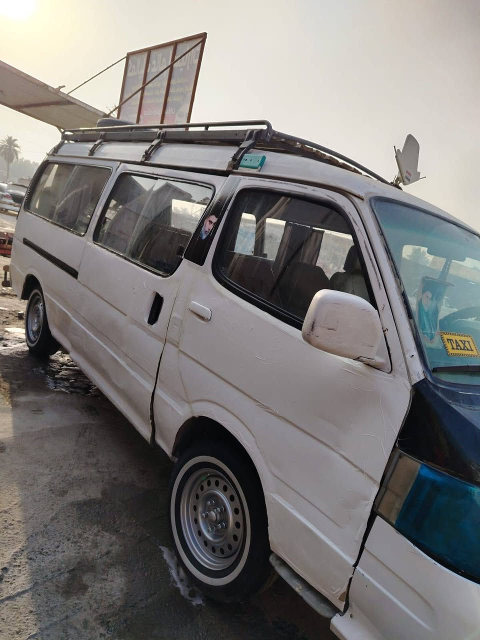 يا الله السلام عليكم شلونكم شباب فوتون للبيع موديل 2009 رقم بصره انجليزي باسمي سنويه لل 28 كير ومكينه مكفولات تخم تاير ابو الخطه الله شاهد صار له اسبوع من مشدود بيها حداديه جديده كشنات مالك سارس اسبير موجود جق موجود درع ورا موجود فران بنزين شغال رون حماوه شغال رون سرعه شغال كهربائيات كلها شغاله عالي ناسي شغال دبل اشاير شغاله باتري جديد باور شغال سياره مو عودها برغي قبل للشارع  مكاني نجف الكوفه اي استفسار عندك على الرقم*********** السعر 39 بيها مجال للطيبين
