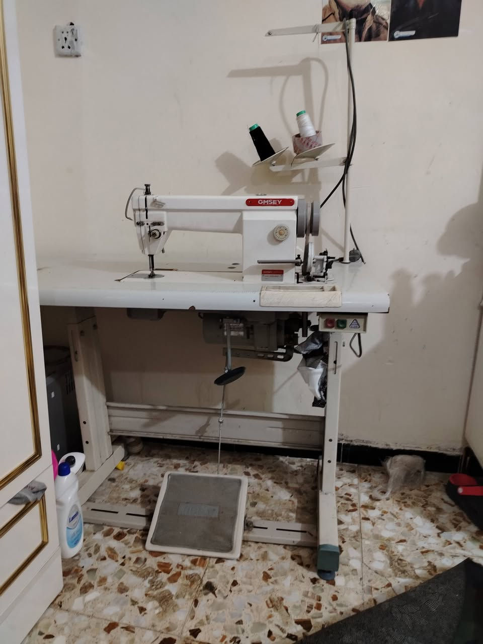 عندي هاي لمكينه جمسي للبيع ماخذته ب200 وبيها مجال ومستعجله عل بيعته مابيها اي عطل بدون كاتم


**إذا كنت صاحب هذا الإعلان وتريد حذفه لأي سبب، رجاءا أرسل رسالة إلى الدعم الفني**