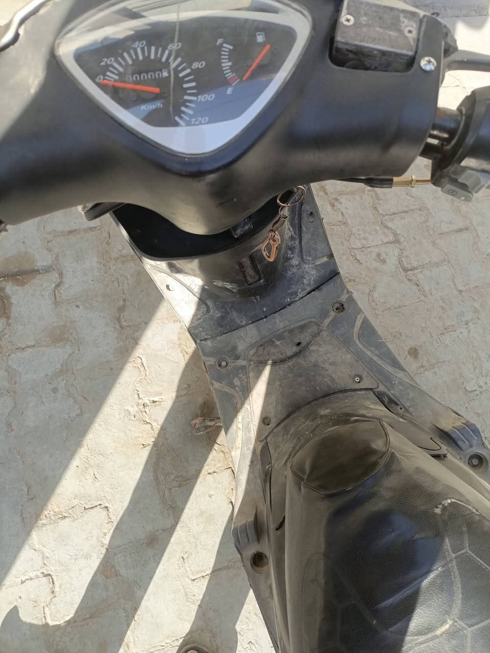 السلام عليكم ماكس عدله دراجه شغاله سلف هندر محرك ناعم لاتبخير ولا تنقيص شلعه معدل حلو يرادلهه ترتيب كهربائيات وباتري ظعيف السعر 350 وبيهه مجال مكاني شارع حيفا ***********
