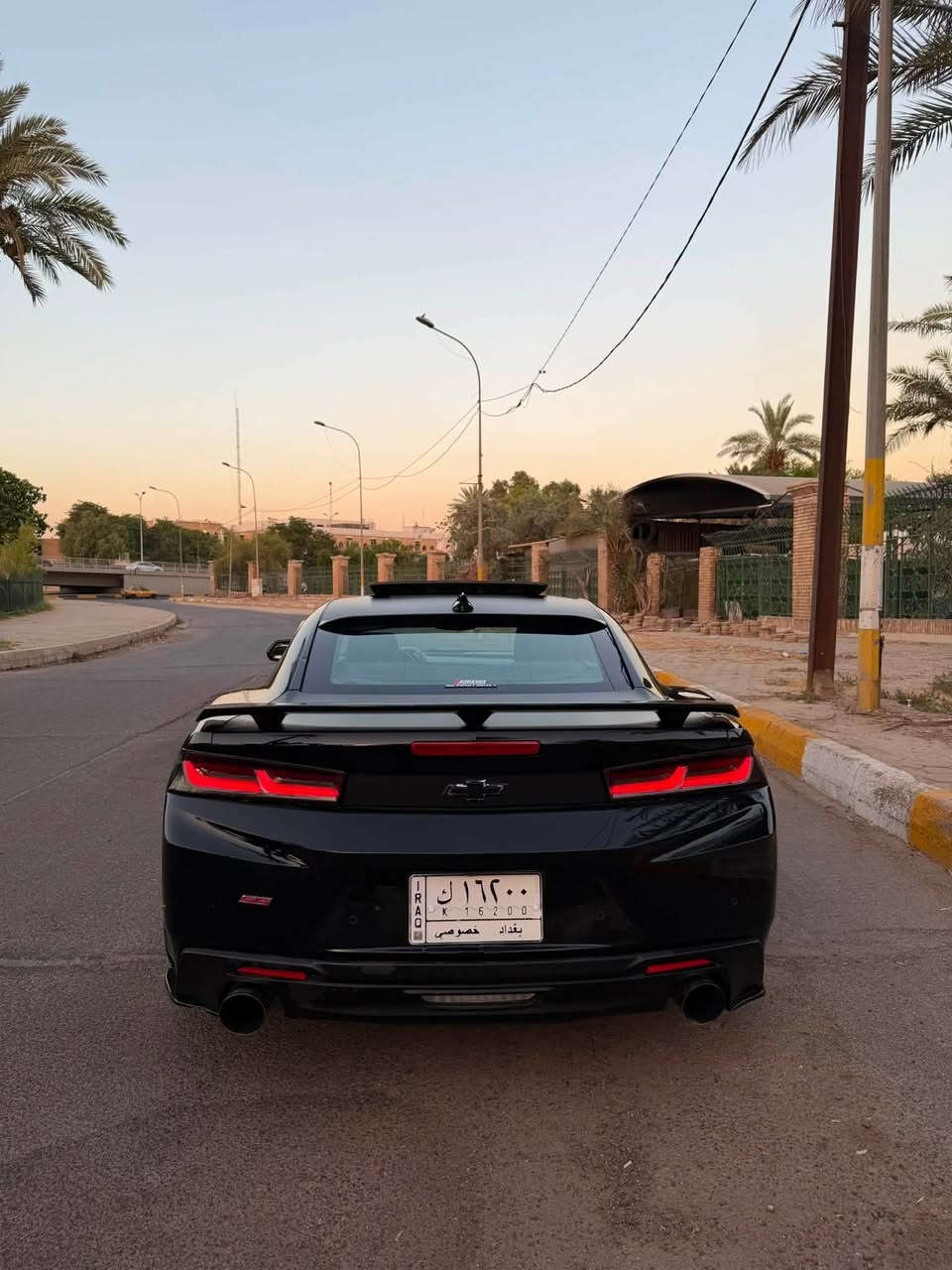 السلام عليكم
للبيع  ss 1le premier 

السياره : كمارو ٨ سلندر

الفئة :  2SS 1LE  A10 V8 6.2L

الموديل : 2017

ممشى السياره: 51

🔞الكزوز بورلا اتتك

🛑كهربائيات السياره جديدة ماملعوب بيهة 

🛑حدادية خلفية امامية جديدة

حادث سياره جاملغ خلف سائق وبالعراق صار جاملغ امامي ايمن

🟢السياره مسويلهة ادامة كاملة قبل اسبوع 

باتري جديد

فلتر تبريد جديد 

شوته k&n

زوج تاير خلفي جديد

مري اسود لامع جديدة 

دوسات اسود لامع جديدة 

جناح خلفي اسود لامع اصلي مال SS 1LE

احزمة لون اخضر فسفوري 

المواصفات

مبدئياً السياره 1LE يعني مو SS عادية 

ف هنا يجي نظام التعليق يختلف بالكامل عن الSS 

ونظام المكابح يختلف بالكامل ايضاً 

رادار امامي وكامرة امامية (قيادة ذاتية وخروج عن المسار )

داتاشو

فتحة سقف 

عينة دجيتال 

انارة محيطية بالداخل AMB LIGHT SYSTEM

كشنات خزن ميموري 

كشنات تدفئة تبريد 

حساس خلفي وكامرة خلفية 

رادار بالمرايا الجانبية 

تفاصيل اكثر خابرني وتدلل 

***********

السعر135وبيهة مجال

حبايب السياره جديدة كلش وماناقصهة برغي 

السياره اعلى مواصفات تجي بالكمارو 

شباب والسياره 1LE مو SS عادية
