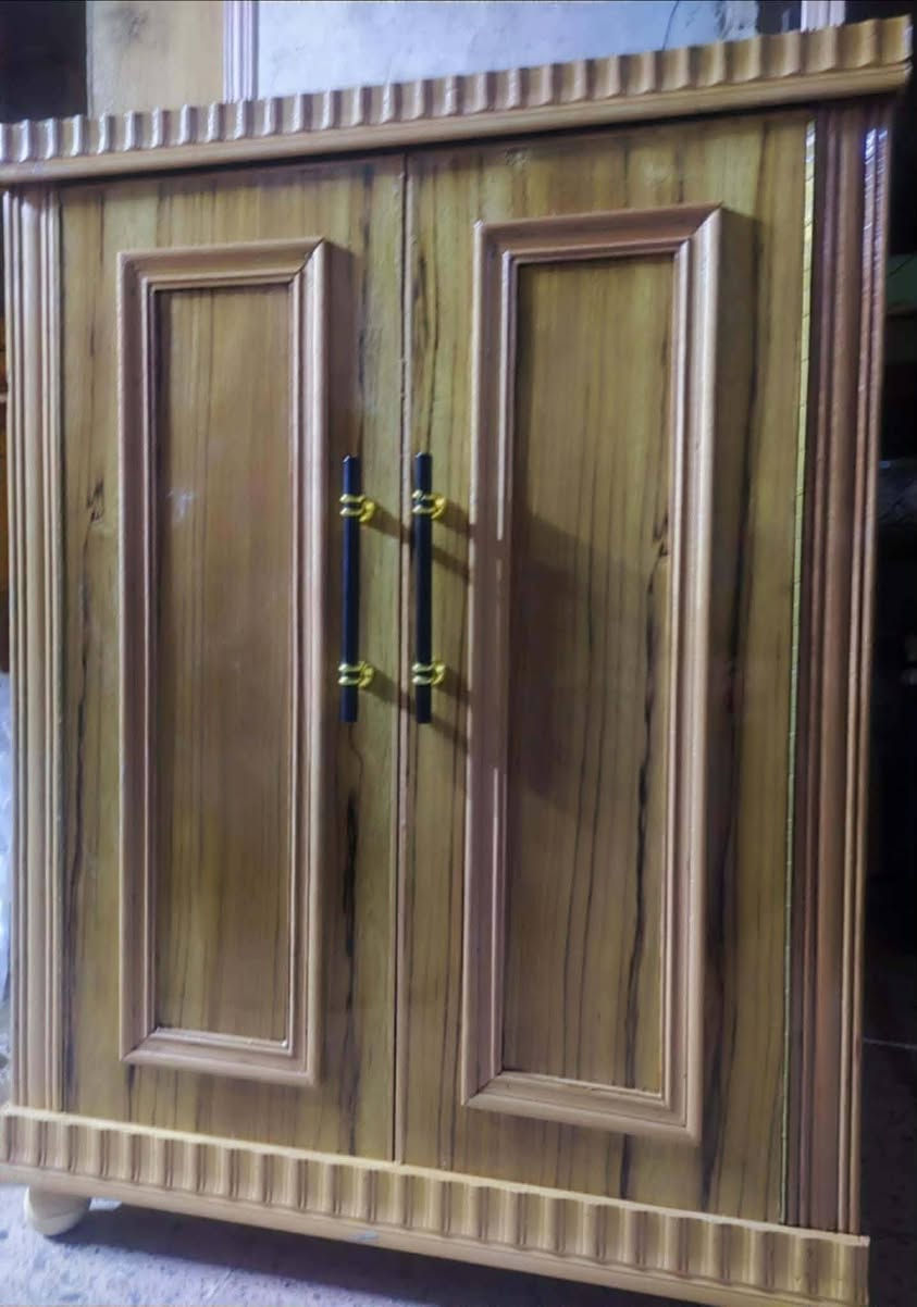 عرض خاص
ميز تواليت 60 الف فقط 
***********
***********
