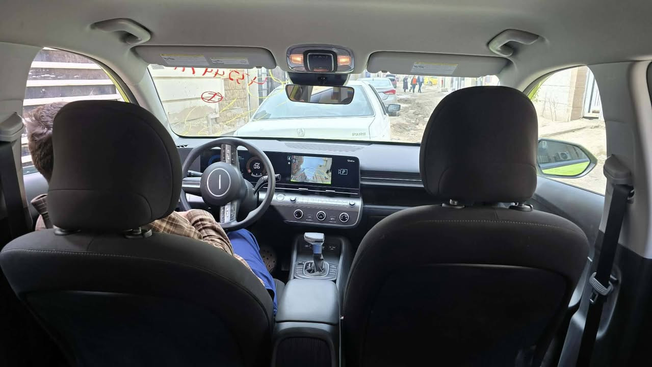 السلام عليكم كونا موديل 2024
السياره بدون حادث تخريب فقط وكل الغراض راجعه مكانه 
بدون رقم بدون رقم فحص موقت بسمنه تترقم اي محافظه وجاهز للبصمه 
بدون ايرباك 
ماشيه ٩ الف 
لون مميز اخضر تفاحي 
السياره جديده دخول جديد 
رادارات 360 درجه  
كامره خلفيه 
دبل شاشه متصله جبيره 
بصمه تشغيل عن بعد 
مكان السياره حله 
للستفسار الاتصال او واتساب  
***********
***********
