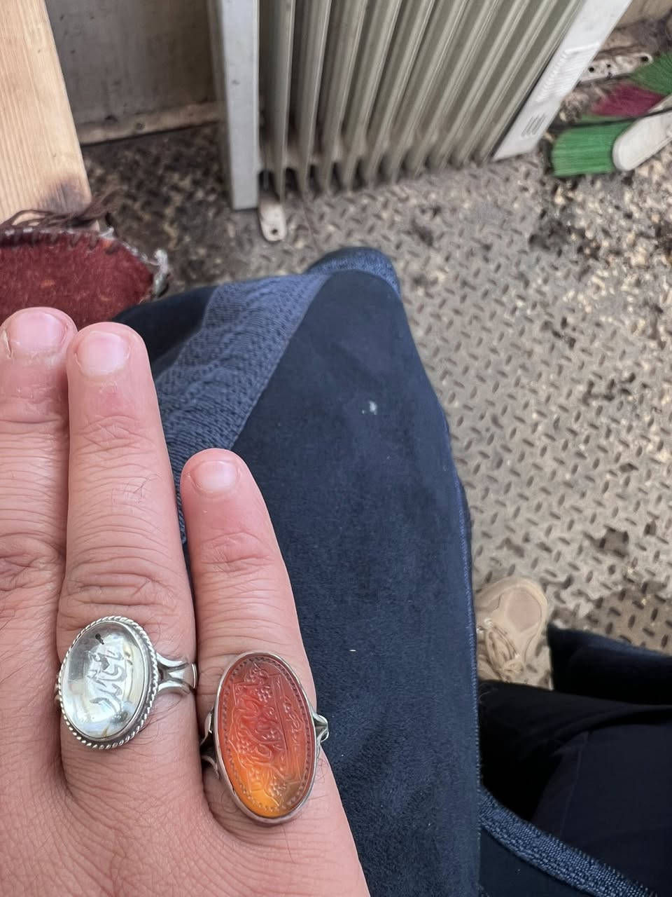 السلام عليكم در نجف منقوش باسم ياعلي مدد وعقيق يماني منقوش ياعلي يا مضلوم وعطفه ع شكل كلاده اي ستفسار خاص ***********
