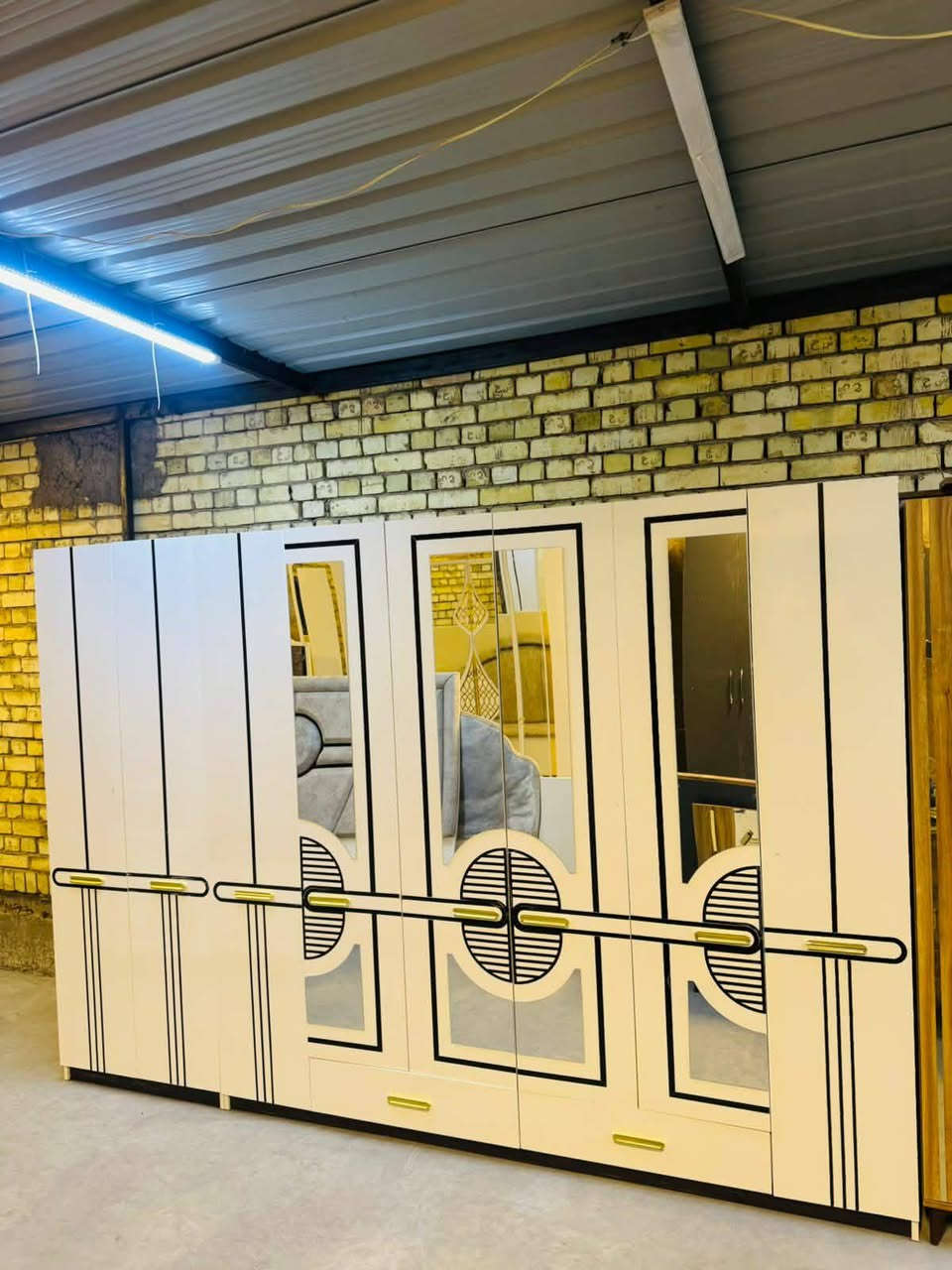 غرفه ترڪي مستخدم 
مديل حديث 🇹🇷
10قطع 
جربايه مخزن 🛌
شازلون مخزن 💢
نضافه 95\💯
نضام ابواب 💢
السعر 950قفل 💸
مع شد🪛 ونقل 🚚  مجاني  داخل بغداد  محافظات بكروه


**إذا كنت صاحب هذا الإعلان وتريد حذفه لأي سبب، رجاءا أرسل رسالة إلى الدعم الفني**