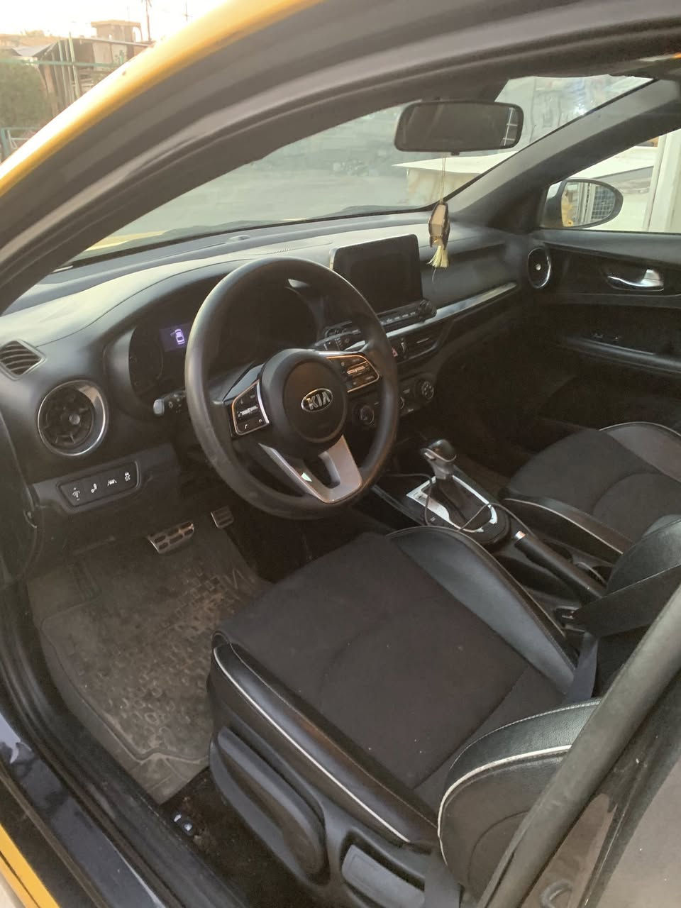 فورتي موديل 2020جي تي لاين فول موصفات من عده الفتحه مكينه 2000دوش حادثه بجم مراوس حسب القناعه ***********
