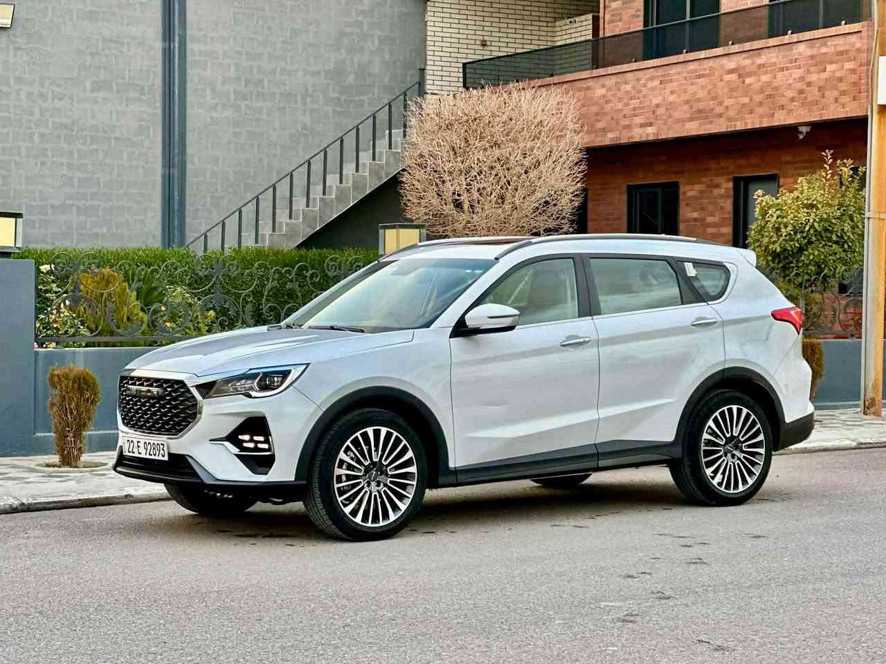 ‏Jetour x70
مودیل2024
 5 سال ضمان شەریکە هارلم فول فولمسفات
تةنها 18 هةزاري رويشتي 
محرک4پستن1.5Tتوربو
ئوکتانی بەنزین91
3مقعد 7راکب
بينج كاميرة 
رادار 
گيج اليكتروني 
بةسمة بريك بةسمة 
گوشين جلد كارةباي 
بة ناوي خومە هیجی نیە  
(***********) سحری 145 أربيل, العراق
