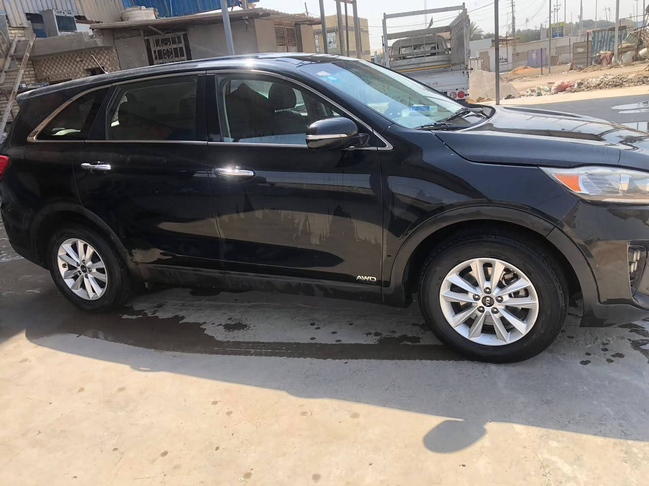 السلام عليكم 

للبيع  سورنتو ٢٠٢٠ 
وارد امريكي
رقمه بغداد انكليزي 
السياره باسمي تحويل ثاني يوم
سته سلندر  سبعه راكب
للاستفسار الاتصال عل الارقام
***********
***********
