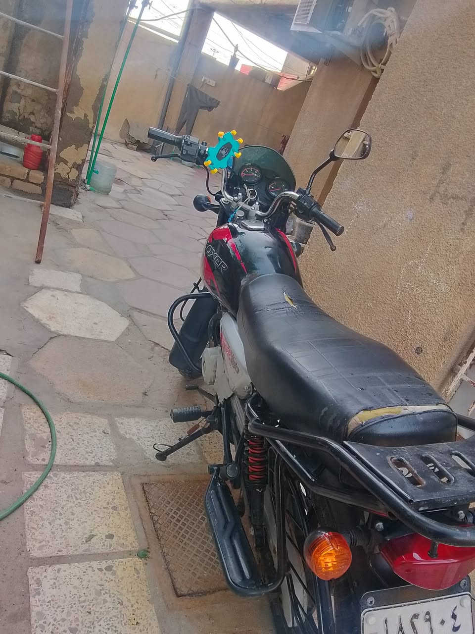 السلام عليكم دراجه للبيع بوكسر موديل 2022 رقم وسنويه تنهتي السنويه ب2028
السعر :1750 
رقم تلفوني : *********** 
للبيع مستعجل
