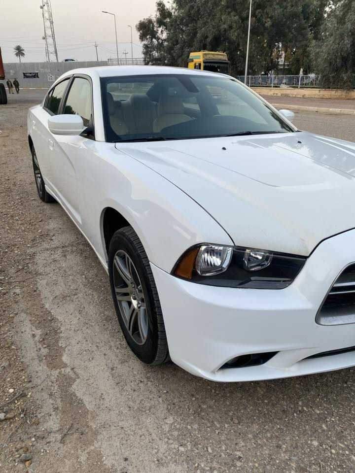 2013 كندي فقط باب السايق مبدل قطعه وحده والباقي كفاله السعر 165 للاستفسار ***********
