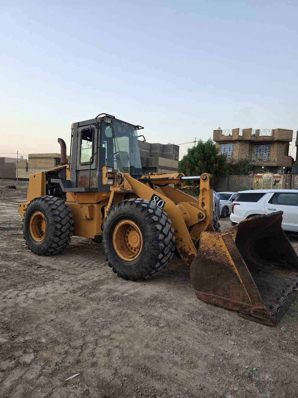 السلام عليكم بيع سريع و رازق حي
 شفل موديل ٢٠١٢ حجم ٧٠ امريكي مكينه ١١٤  كمز ١٢ ولف  كفاله من مكينه وكير مامفتوحات وتخم تاير مكان بابل سعر ١٨٠     ***********
