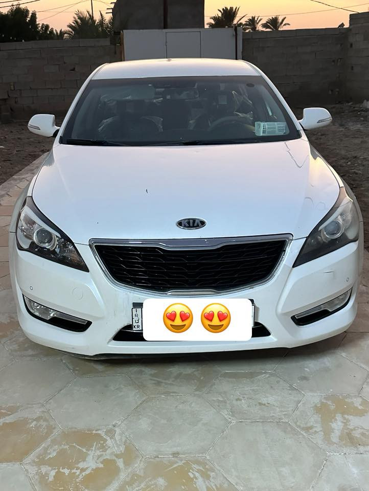 كاتنزا 2012 فووول مواصفات عده الفتحه ادوات كصه جنطه سياره جاهزه مجهزه من كلشي ما عايزه برغي سياره كارتون كير ومكينه وحداديه تخم تاير جديد رقم وسنويه طبق الاصل وين ما تريد تروح بيه روح من زاخو للبصره شرط متعوب على السياره من نضافه ومن رقم وسنويه 
السعر 65 ورقه وبيه مجال قليل حك الجيه 
*********** اتصال او واتساب
