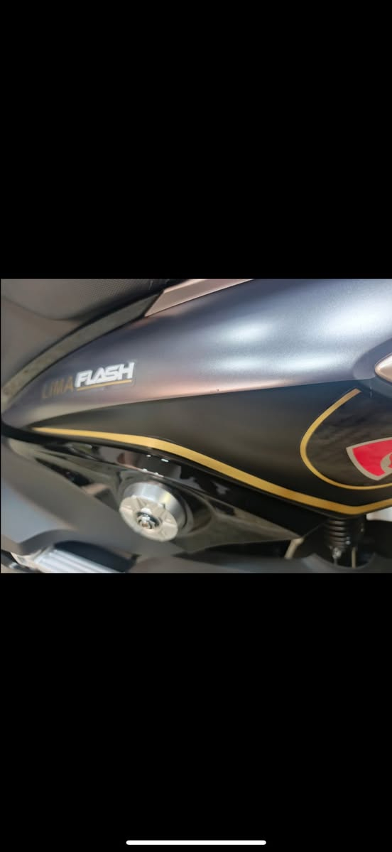 دراجه شحن ليما استعمال أسبوعين ماشيه 99 كيلو فقط زيرو بعدها  6 بطاريات عاكسه جرافين ملف 2000 حقيقي تاير حجم 12 بريكات هيدروليك تقطع مسافه 60 كيلو حقيقي 3 سرع السرعه القصوى 75 دبل سويج ودبل بصمه نضام بك تحمل نفرين مكاني بغداد حي القاهره الضباط ***********
