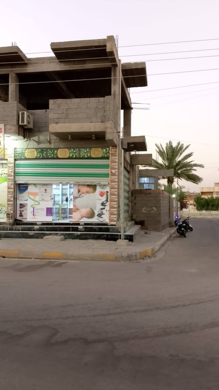 عماره للبيع المساحه 400ركن العنوان رمادي التميم قرب مستشفى النخبه الستفسار رقم ***********

