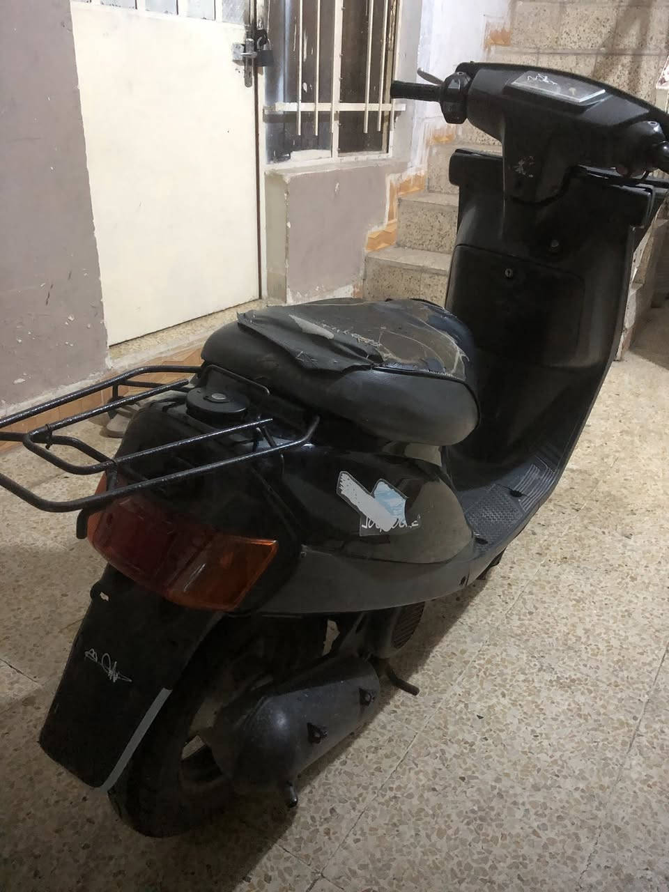 سلام عليكم عندي ماطور يماها للبيع ماطور نضيف 90%محرك مامفتوح شرط كابريتر بلادي شرط سعره275وبي مجال شراي خابرني***********
