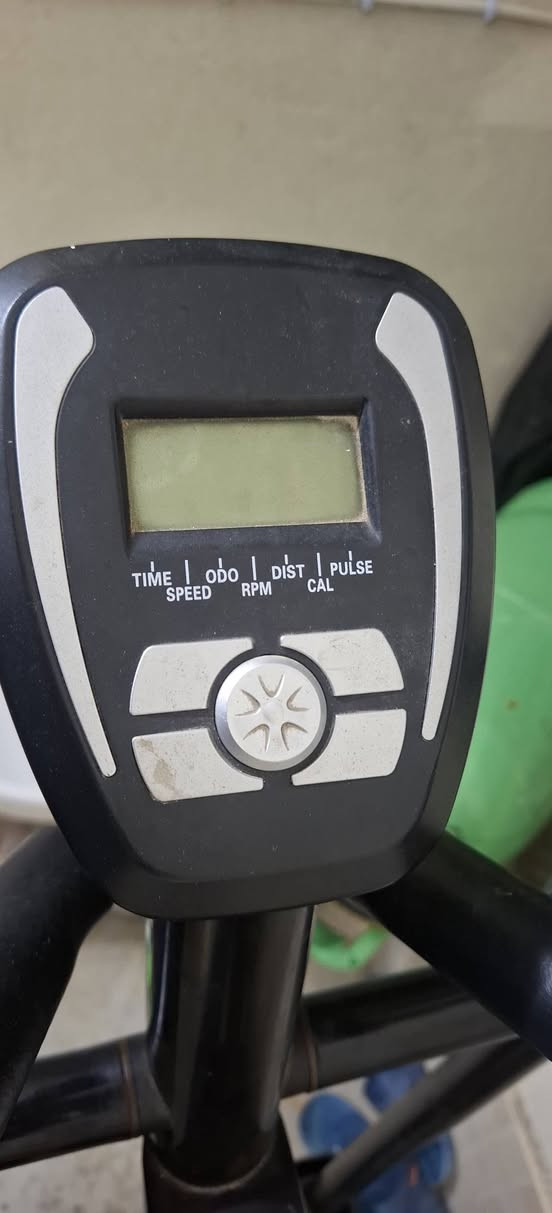 ئەم ئامێری وەرزش کردن بۆ فرۆشتن ئەلمانی هیچ کێشەی نیە
کەم بەکار هاتوە 
١٥٠ هەزار


**إذا كنت صاحب هذا الإعلان وتريد حذفه لأي سبب، رجاءا أرسل رسالة إلى الدعم الفني**