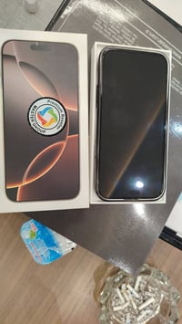 إيفون ١٦ بروم إكس للبيع  نضافه١٠٠ بل الميه استعمال قليل  بطاريته ٩٤ ٢٥...