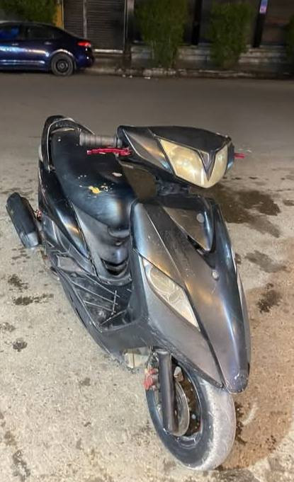 السلام عليكم دراجه ثعلب للبيع 2008 كابريتر الدراجة كامله مناقصها برغي كفرات اصلي مكينه ممفتوحه السعر 280 وبيها مجال العنوان بغداد الجديده رقم ***********
