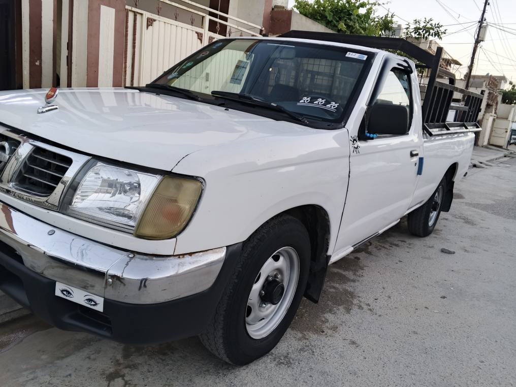 بەناوی خوای گەورە 
نیسان تاک 2002
ئارم پلاسیک
سیارکە کامل بۆیاخ کراوەتەوە 
گئیرو مەکین سەرڤوو دووکەل هه مووی بشەرت جوارتایی خاوئینی لەژئیرە ئارموو ئەولات خرامە بەشەرت سیارک مالی کسابت جەمجەو ناوبۆدی ئاسن حازەبۆ ئیشکردن مالی دۆست نرخی57گەلاو معامل برایان 
ناونیشان پیرمەگروون
*********** السليمانية, العراق
