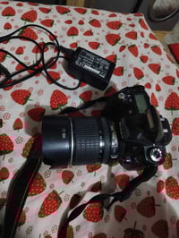 اخوان كاميره تصويرها يجنن جديده تفيد للي يريد يتعلم تصوير أو للمبتدئين...