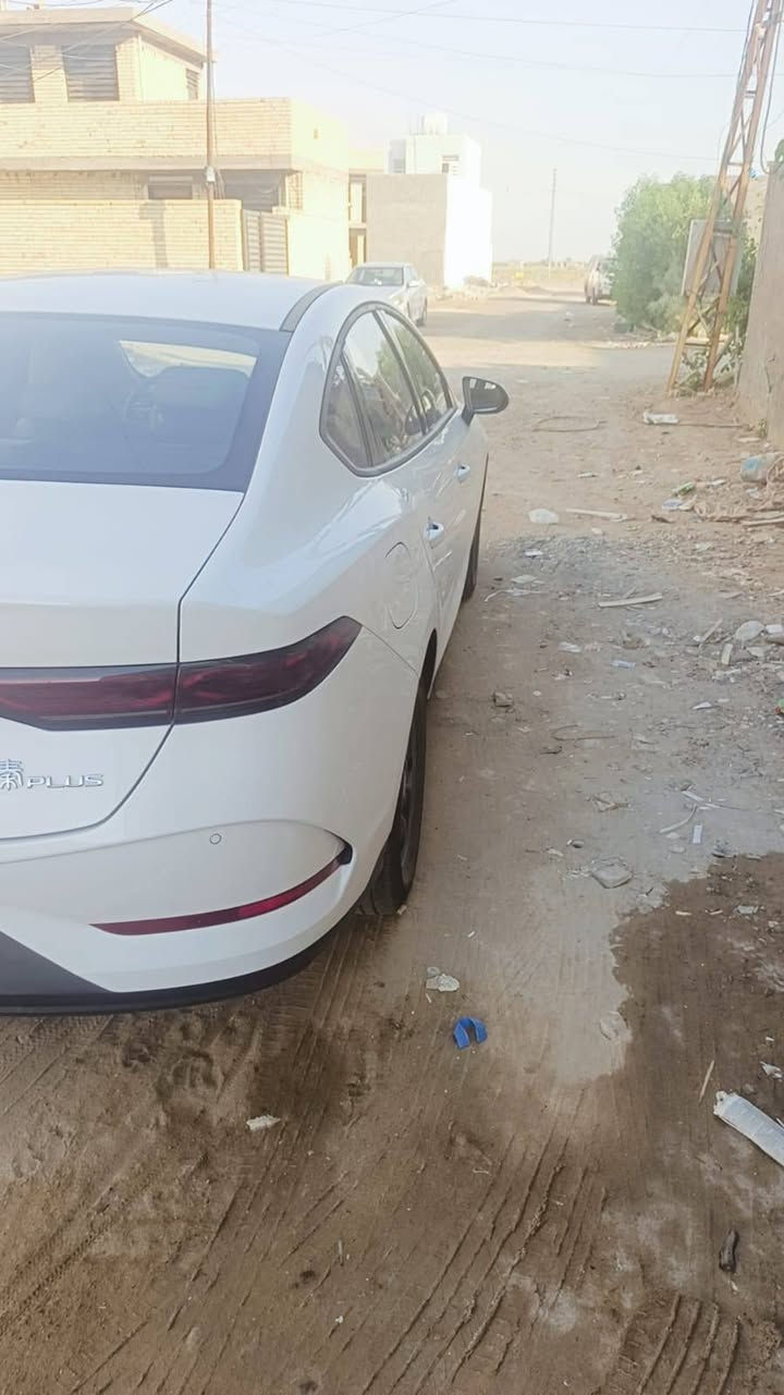 سياره بي واي دي زيرو ماشيه ٢٠٠٠ مكان بغداد حي الجهاد للاستفسار *********** السعر ٢٠ونص وبيها مجال

