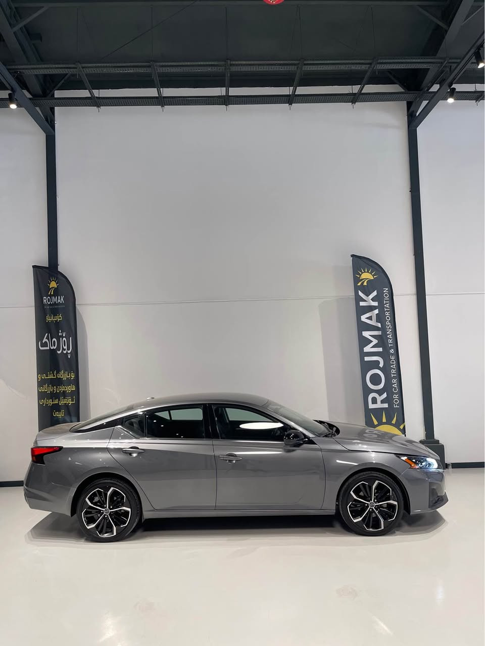 Nissan Altima 2024 SR AWD
پێش و پشتی کەپسە — زۆر زۆر تازەیە
تەنها بۆنیت و چاملوخ بۆیاخە بێ ناوگرتن - 
ئێرباگی بەس سوکان تەقیوەو سستم کراوەتەوە 
٤٣ هەزار مایل ڕۆشتووە — شوخت و چاڵ و ساردیشی نیە
ڕەقەم کاتییە سێ مانگی لەگەڵە - ڕەقەم شانسیم داناوە

1N4BL4CW9RN407392
سلێمانی کۆمپانیای ڕۆژماک 
0770 190 2290 
0750 122 0523 

نسان ئاڵتیما مودیل ٢٠٢٤ مواصفات اس ار دبل اکسل
بجم کبس - جدید جدید ضرر خفیف
بس بونیت جاملخ صبوخ بدون دواخل بشرط
ارباکات ستیرن طاک سستم بلادی — ماشیە ٤٣ الف میل 
مابی شوخط - مابی رسعە - مابی حالوب 
سیارە رقم  کاتی ( فحص مؤقط ) —- مکان سیارە سلیمانیە 

1N4BL4CW9RN407392
***********
٠٧٥٠١٢٢٠٥٢ السليمانية, العراق

