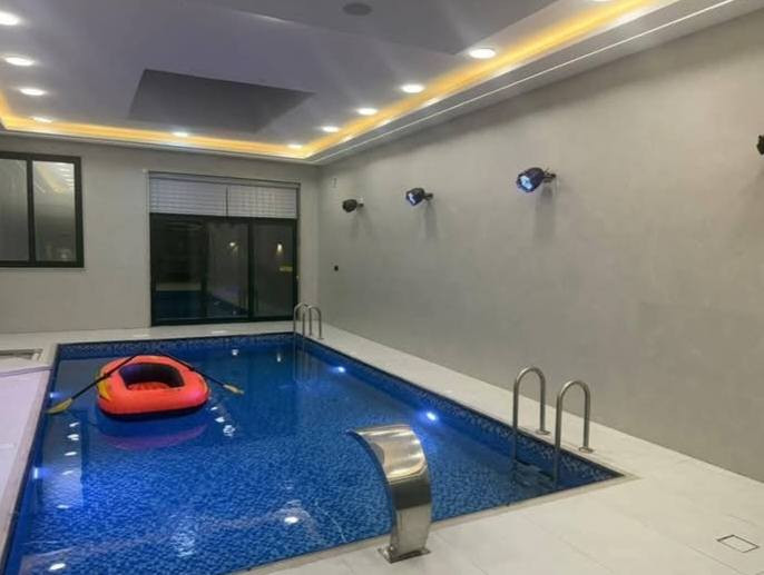 سلام عليكم يتوفر حجوزات موثق بتطبيق اجرلي العنوان الدوره البوعيثة استفسار رقم ***********
