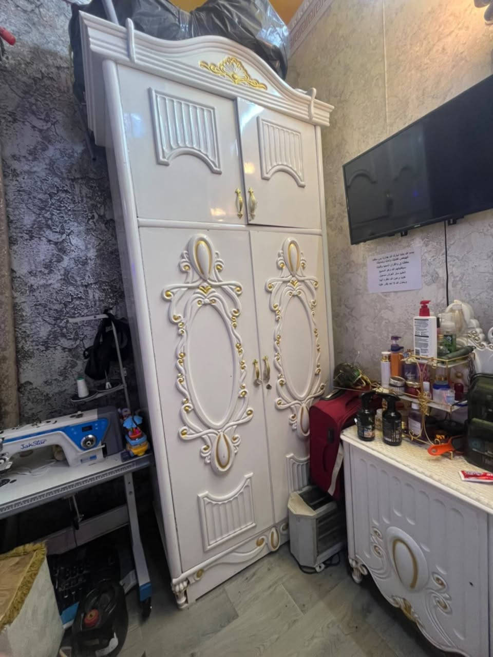 غرفه صاج مسوينه ب٣ ويردونه مليون ونص وبيه مجال لشراي ناصريه شرقيه حجز خاص او وتساب ***********
