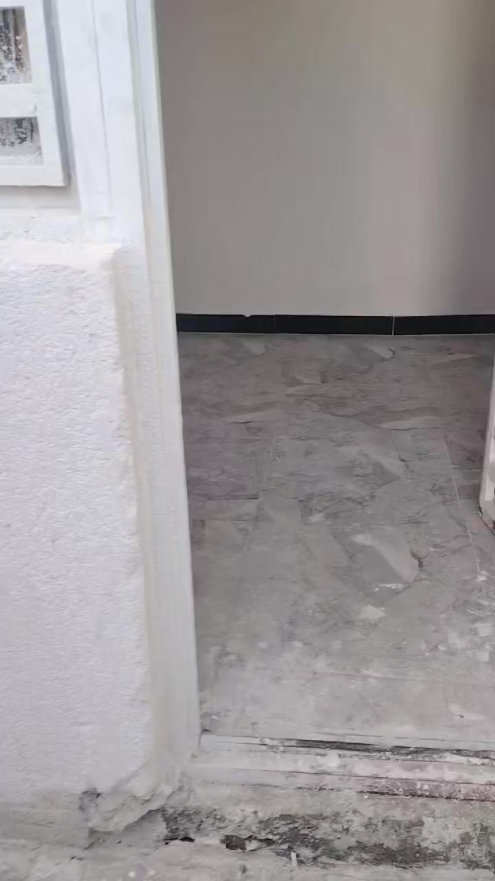 بيت البيع بحي الرحمه ٢ صار شهرين من كمل جديد كونكريت مستعجله ع بيعه اذا مو شراي لا تعبني السعر ٤٥ وبيه مجال


**إذا كنت صاحب هذا الإعلان وتريد حذفه لأي سبب، رجاءا أرسل رسالة إلى الدعم الفني**