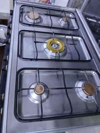 طباخ كريازي مصري للبيع شرط نضافةة الشغل السعر ٢٣٠الرقم الهاتف ٠٧٧٠٦١٨٩...