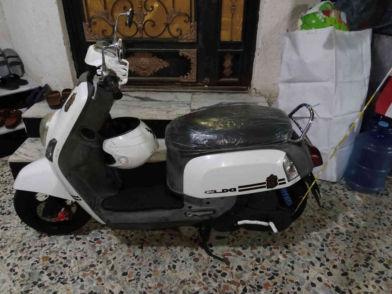 دراجة ماكس بوليسي جديدة ربة كابريتة كفرات لون ابيض فرات مختمة جديدة مكاني البصره الجبيلة السعر مليون 100 رقم الهاتف ***********
