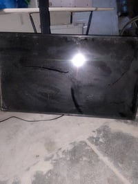 ما هو الحجم الفعلي للتلفزيون؟:  42 أي ماركة أو موديل هو التلفزيون؟:  ل...