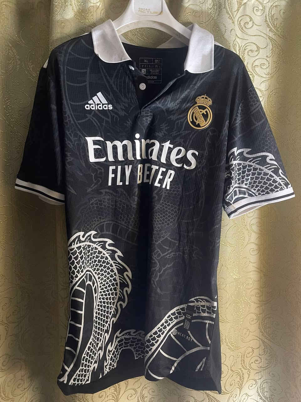 سلام عليكم
اي دريس سعر 5 الاف فقططط بيهم تايلندي وباله وجديد ونسخه لاعب ومشجع 
توصيل متوفر


**إذا كنت صاحب هذا الإعلان وتريد حذفه لأي سبب، رجاءا أرسل رسالة إلى الدعم الفني**