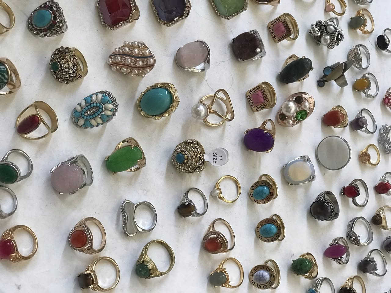 محابس بهالجمال قطعه ٢ و٣ و٤ فقط
عندي توصيل 🚚 
المكان بغداد


**إذا كنت صاحب هذا الإعلان وتريد حذفه لأي سبب، رجاءا أرسل رسالة إلى الدعم الفني**