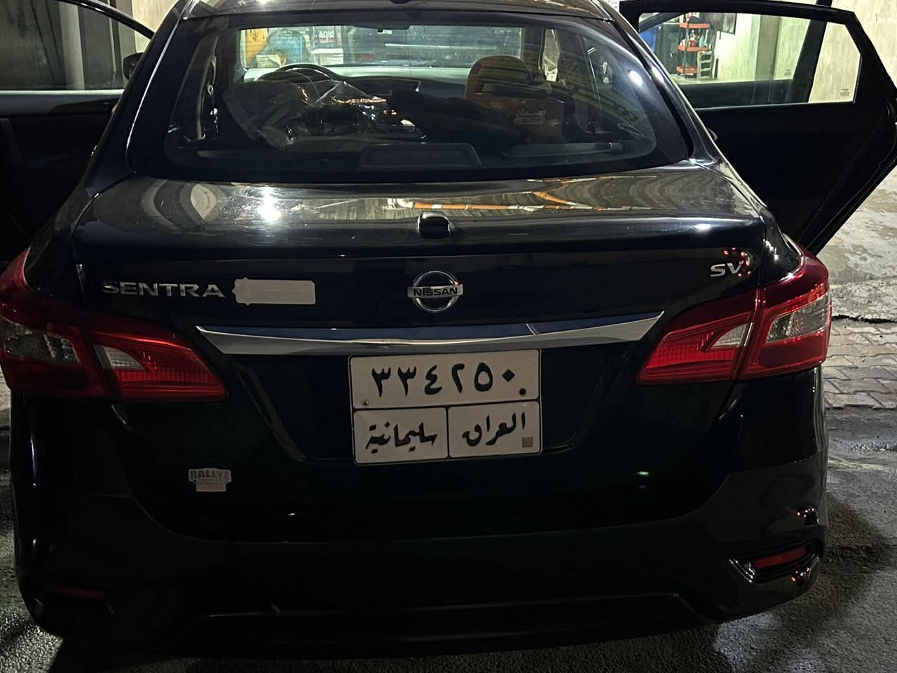 2018 سنترهSv مواصفات حلوه شاشه جبير بصمه تحكم استيرن كشنات تدفئه تبريد  تبريد لمس
حجر بلادي. رادار  بلادي  صدر جديد تاير جديد 
مواصفات حلوه. 
ماشيه قليل 55 ميل 
يعني 84 كيلو متر
السعر ١١٦ 
***********
