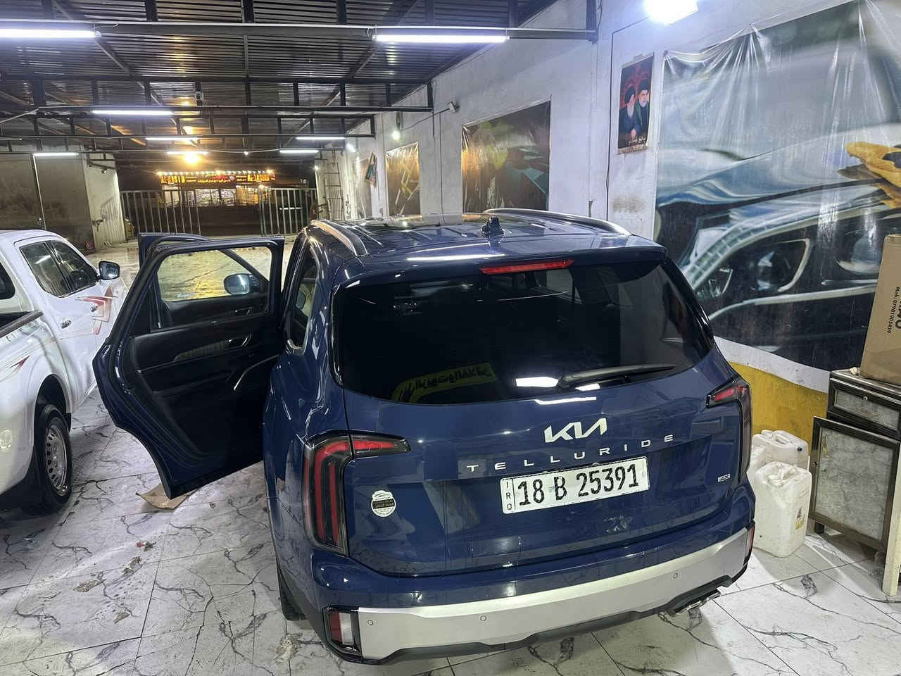 السلام عليكم
كيه تولورايد 
مديل.   2024
كفاله عامه 
فول مواصفات 
5 كامرات رادادات 
قياده ذاتيه
السعر   380 بيه مجال 
***********
***********
