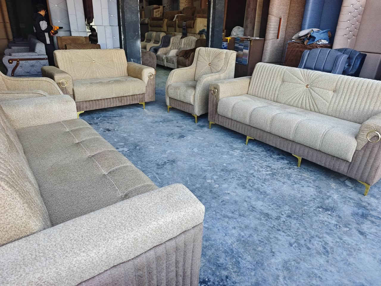 تم بحمد الله وصول وجبة جديدة من التخومة والدواوين .
#جودة_عالية ✨ 
#تصاميم_عصرية ✨ 
#أسعار_تنافسية
عمل حسب الطلب 
أهلاً وسهلاً بكم 🌸
عنواننا
ديالى بعقوبة الشارع الخدمي للمفرق مقابيل العزات 
للاستفسار 
***********
