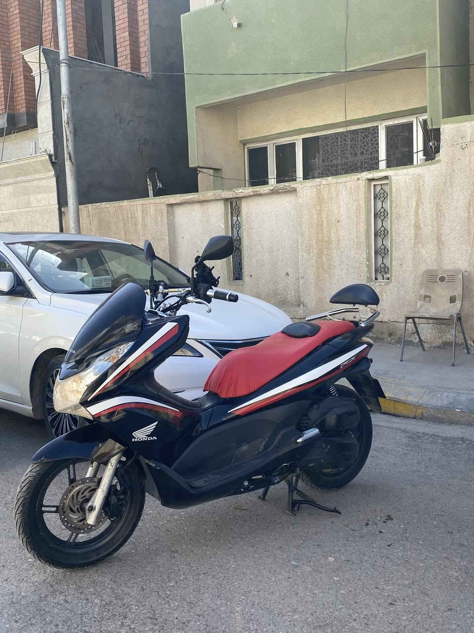 سلام عليكم pcx جيل اول مكفوله الدراجه  حساس ازدحام حساس استان شغال عليها اضافات مبينه بل صور 
:ديالى بعقوبه ♥️
0775 513 0868
