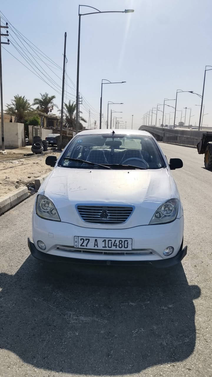 السلام عليكم مرخصت صاحب الكروب
سياره طيبه مديل 2012
بسمي سنويه 2030
محرك وكير خير من الله 
حداديه زينه 
سياره كامله تبريد ثلج🥶
مكان ناصريه مركز  
رقم ***********،
