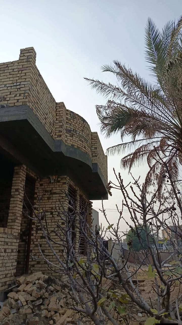سلام عليكم خلفه بناء متفرغ حاليا شغل درجة اوله تحت أشرف مهندس شغل قطعي بل يومية عل دبل طابوك ابلوك فرمستون اتصل وبيك خير اوتدلل ***********
