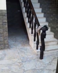 شقه للايجار درج خارجي صاله مفتوحه ع مطبخ وغرفتين وحده جوه ووحده فوك وص...