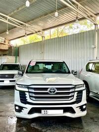 لاند كروزر VX • ٢٠٢٤ • ٢٦ ألف كم