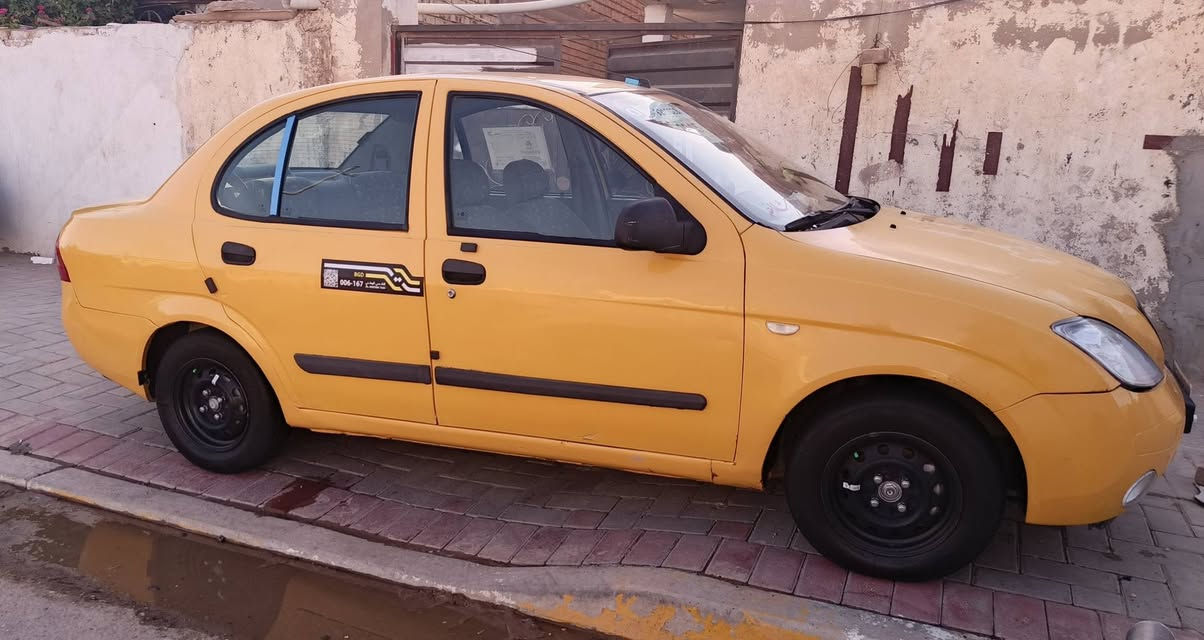 السلام عليكم  طيبه ٢٠١٥ رقم بغداد بسمي  تخم تاير تبريد  حماوه ربع  مكان سياره ديوانيه  ***********
