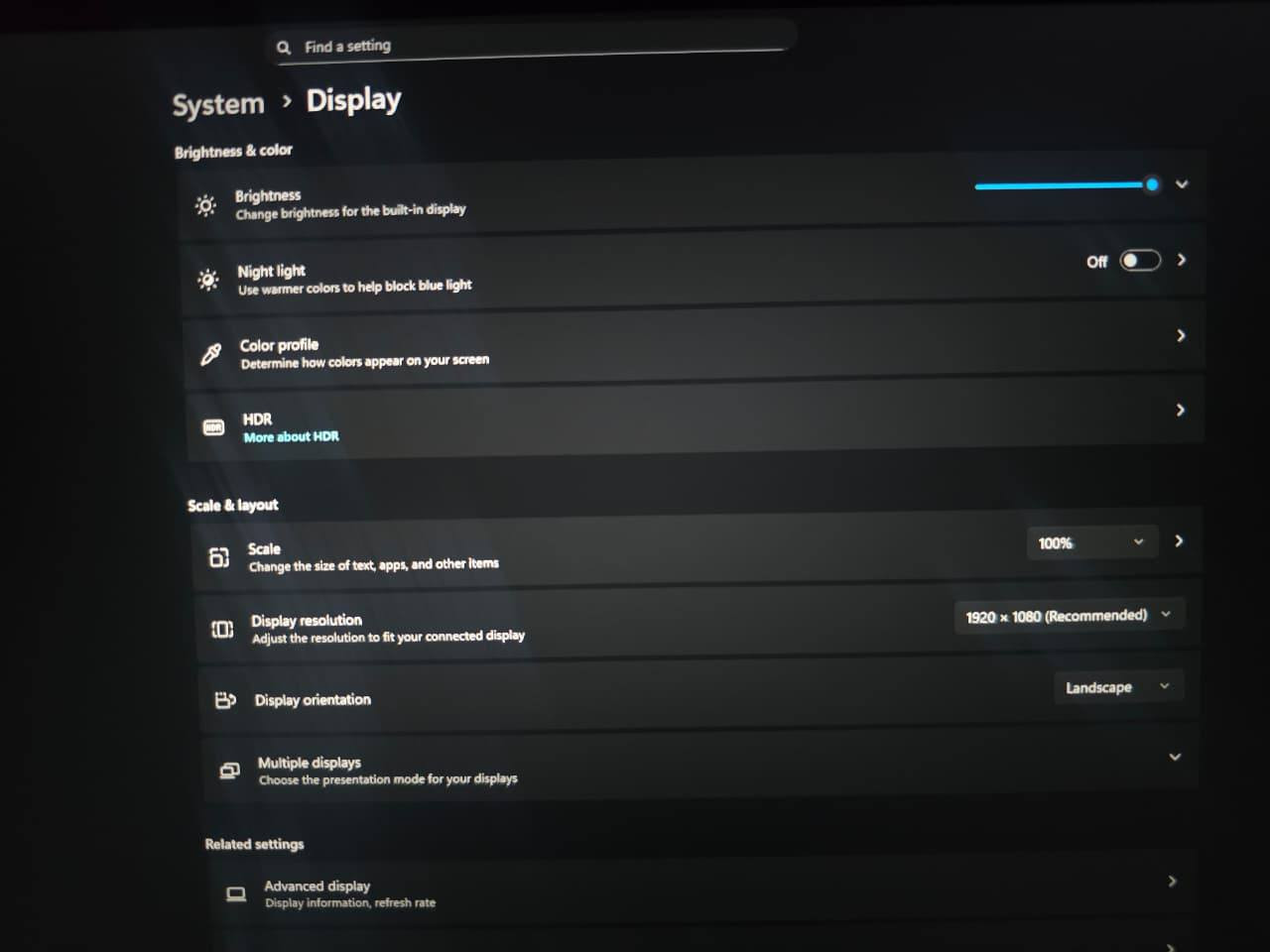 لابتوب Dell latitude 7400
ويندوز 11 Pro اصلي منصب
دقة 1920*1080 Full HD 60 Hz
معالج Core i7 جيل ثامن 
هارد 512 GB SSD NVME يعني M.2 اسرع شيء للنظام
16 Ram GB
كرت شاشة UHD 8 GB 
توصيل مجاني كافة المحافظات 
السعر 350 وبيها مجال بسيط


**إذا كنت صاحب هذا الإعلان وتريد حذفه لأي سبب، رجاءا أرسل رسالة إلى الدعم الفني**